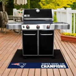 FanMats® 26722 - NFL "New England Patriots" 26" X 42" Grill Mat With "Super Bowl LIII Champions" Logo