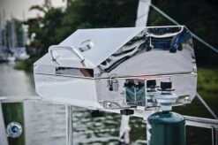 Kuuma® - Inboard/Outboard Rail Grill Mount -Summit Trails 58182 3